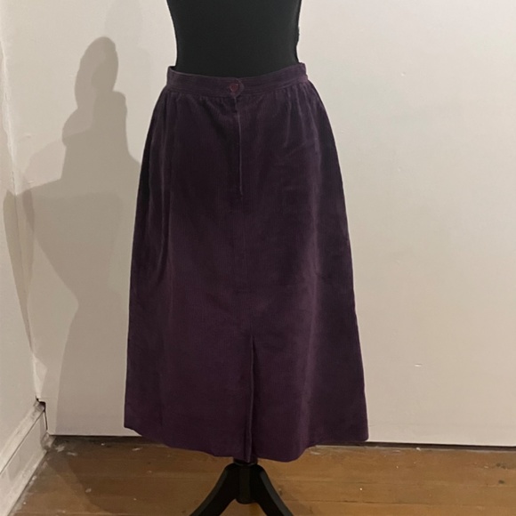 Purple corduroyed, pencil skirt - Picture 7 of 15